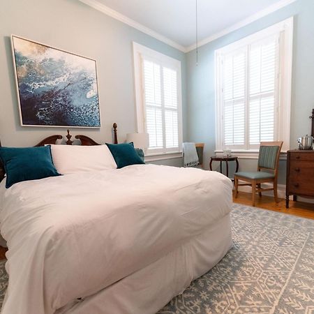 The Edenton Collection-Captain'S Quarters Inn Стая снимка