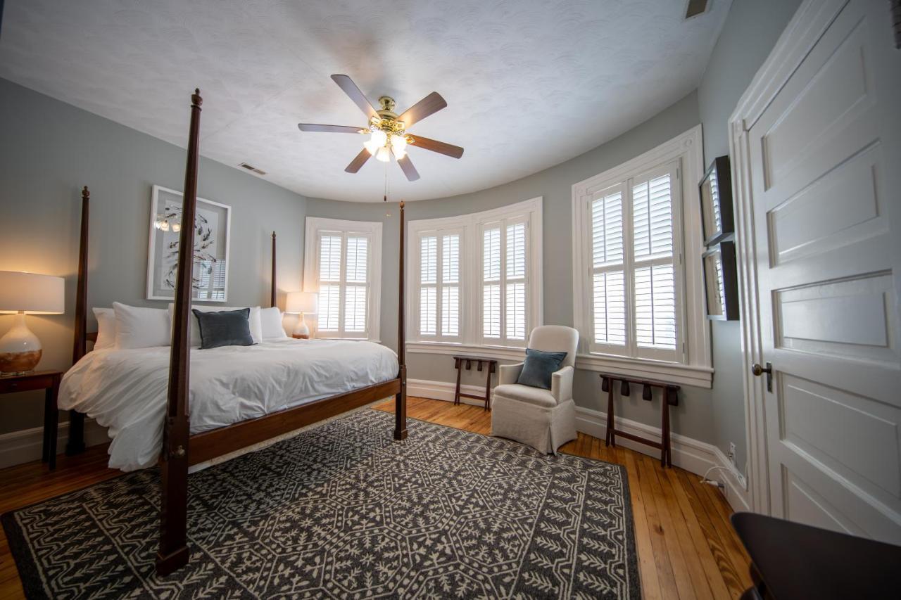 The Edenton Collection-Captain'S Quarters Inn Стая снимка