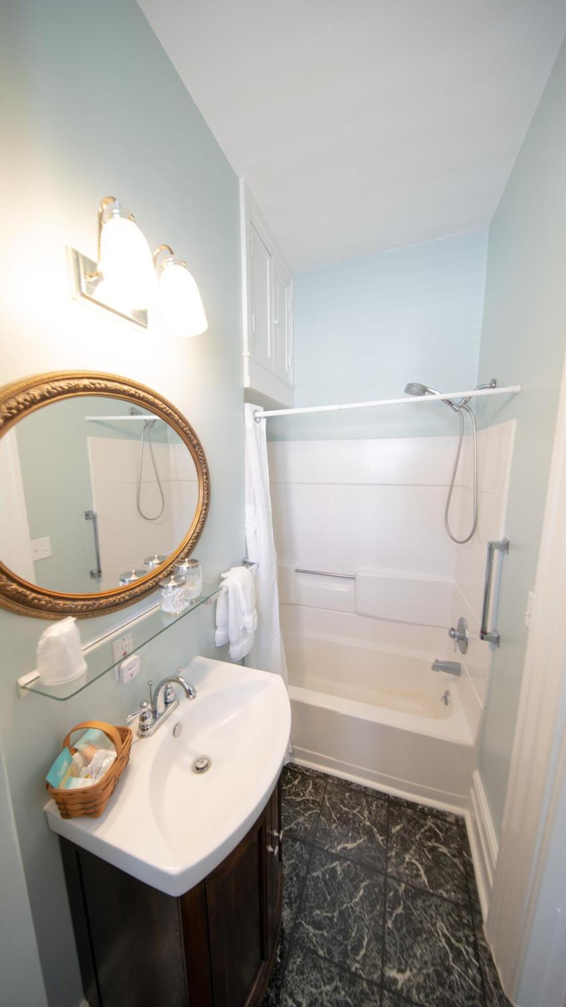 The Edenton Collection-Captain'S Quarters Inn Стая снимка